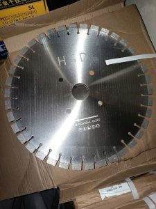 LƯỠI CẮT ĐÁ HOA CƯƠNG D400